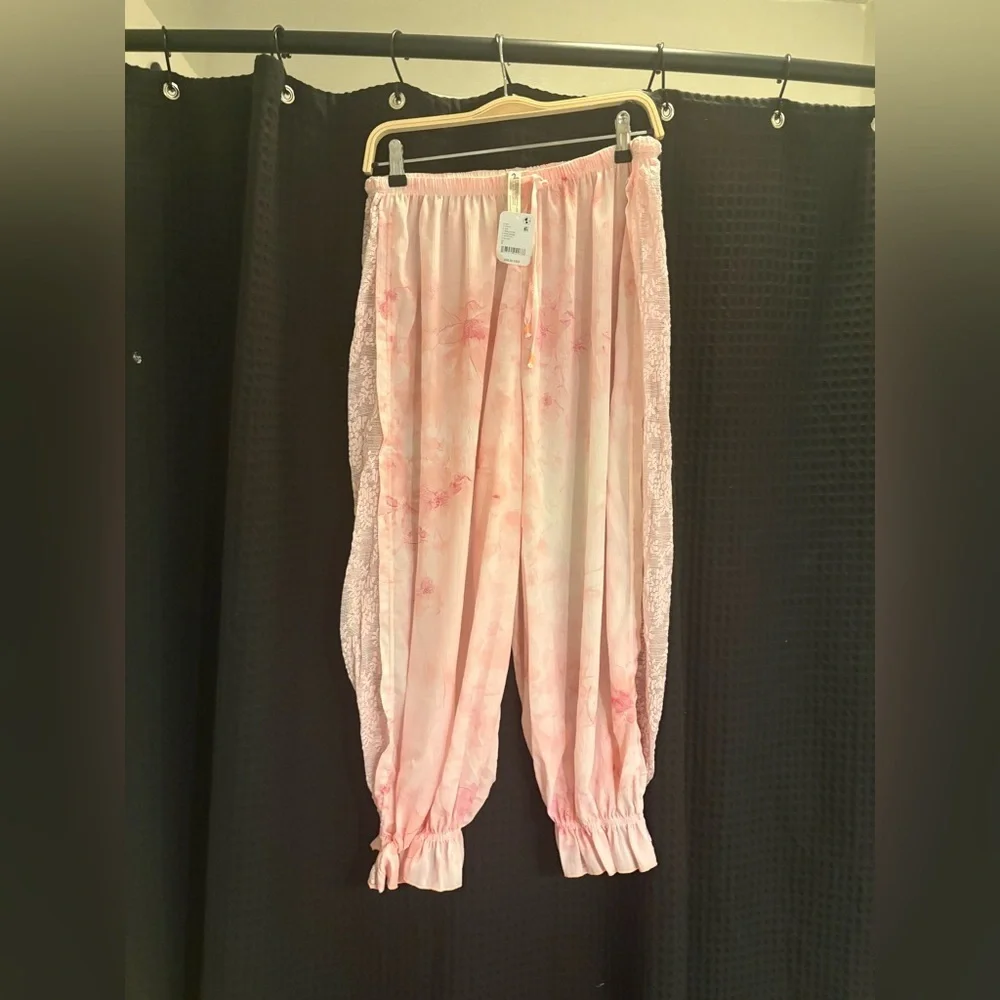 Free People Ready To Go Bloomer Pants Small Pink Combo NWT